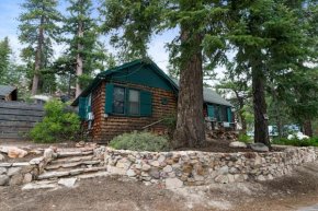 Mountain Cottage - Hot Tub! Walk to Lake and National Forest Hiking Trails Big Bear Lake